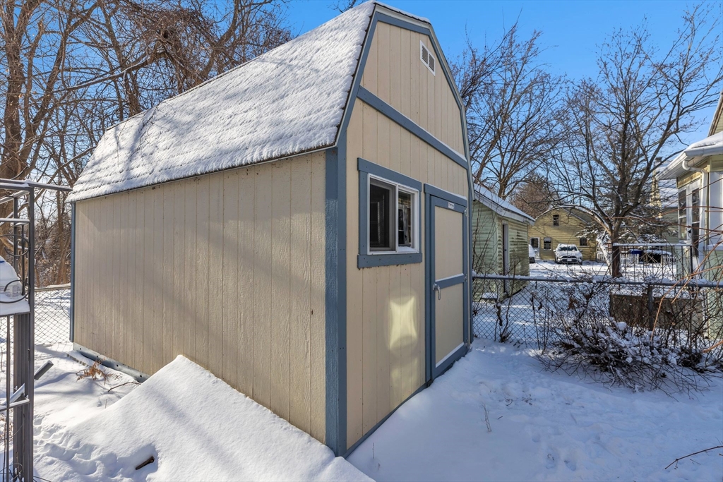 69 Silas Street Springfield, MA 01109 - Photo 36 of 36