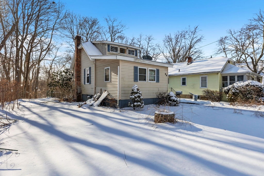 69 Silas Street Springfield, MA 01109 - Photo 5 of 36