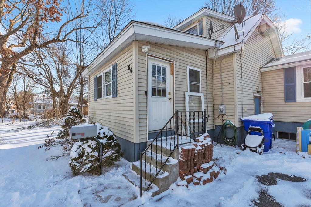69 Silas Street Springfield, MA 01109 - Photo 6 of 36