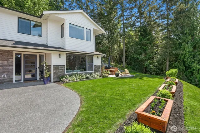 $839,950 | 1048 Malvern Hills Drive, Camano Island, WA 98282