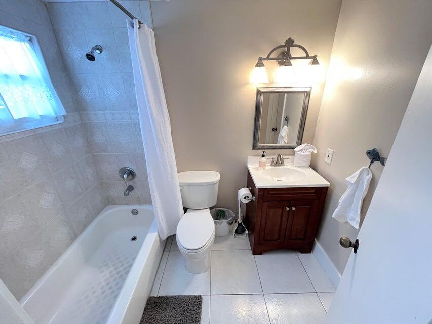 126 3rd Lane Key Largo, FL 33037 - Photo 10 of 23 Bath 2