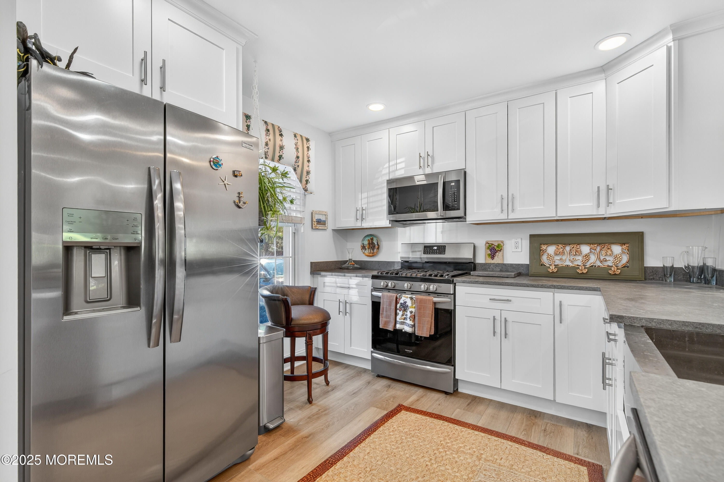 15 Wyckham Road Spring Lake Heights, NJ 07762 - Photo 3 of 20 006