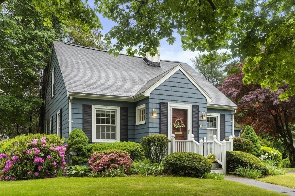 4 Virginia Road Andover, MA 01810 - Photo 2 of 34 Gallery Image 2