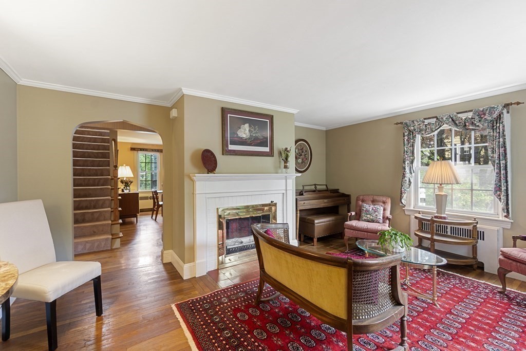 4 Virginia Road Andover, MA 01810 - Photo 4 of 34 Gallery Image 4