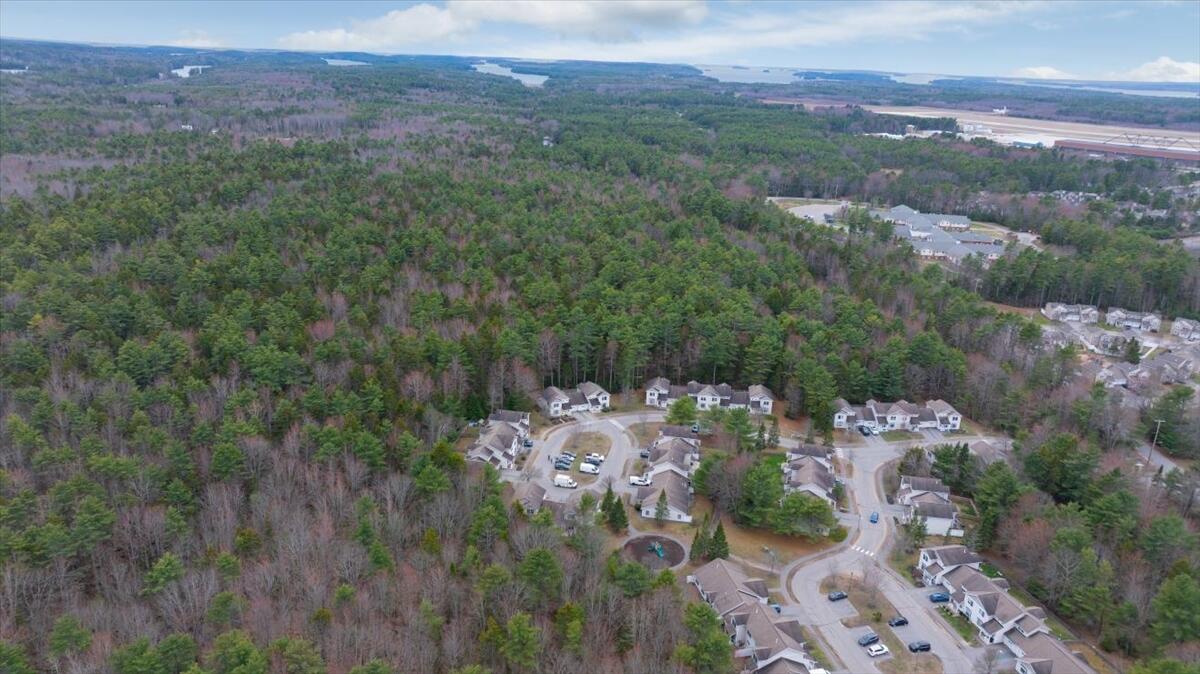 18 Beaver Pond Road, Unit 18 Brunswick, ME 04011 - Photo 11 of 62 11-aerial_neighborhood-3