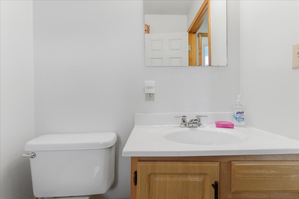 18 Beaver Pond Road, Unit 18 Brunswick, ME 04011 - Photo 29 of 62 29-interior_bathroom-2