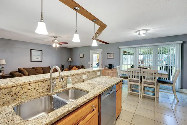 $437,000 | 712 Kilgore Street, Jasper, TN 37347