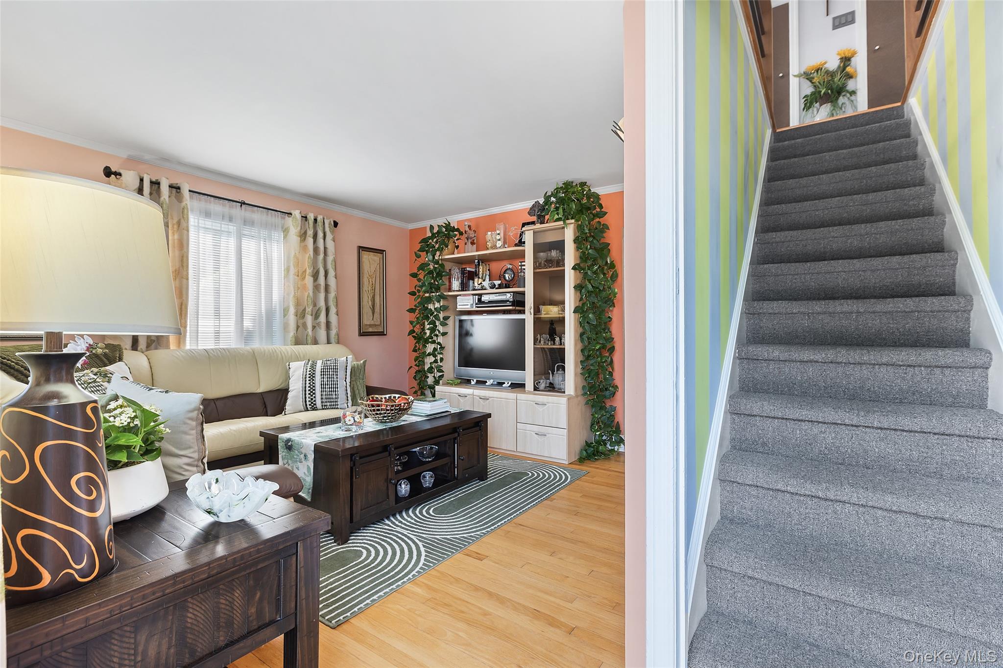 11 Brook Road Port Chester, NY 10573 - Photo 4 of 32