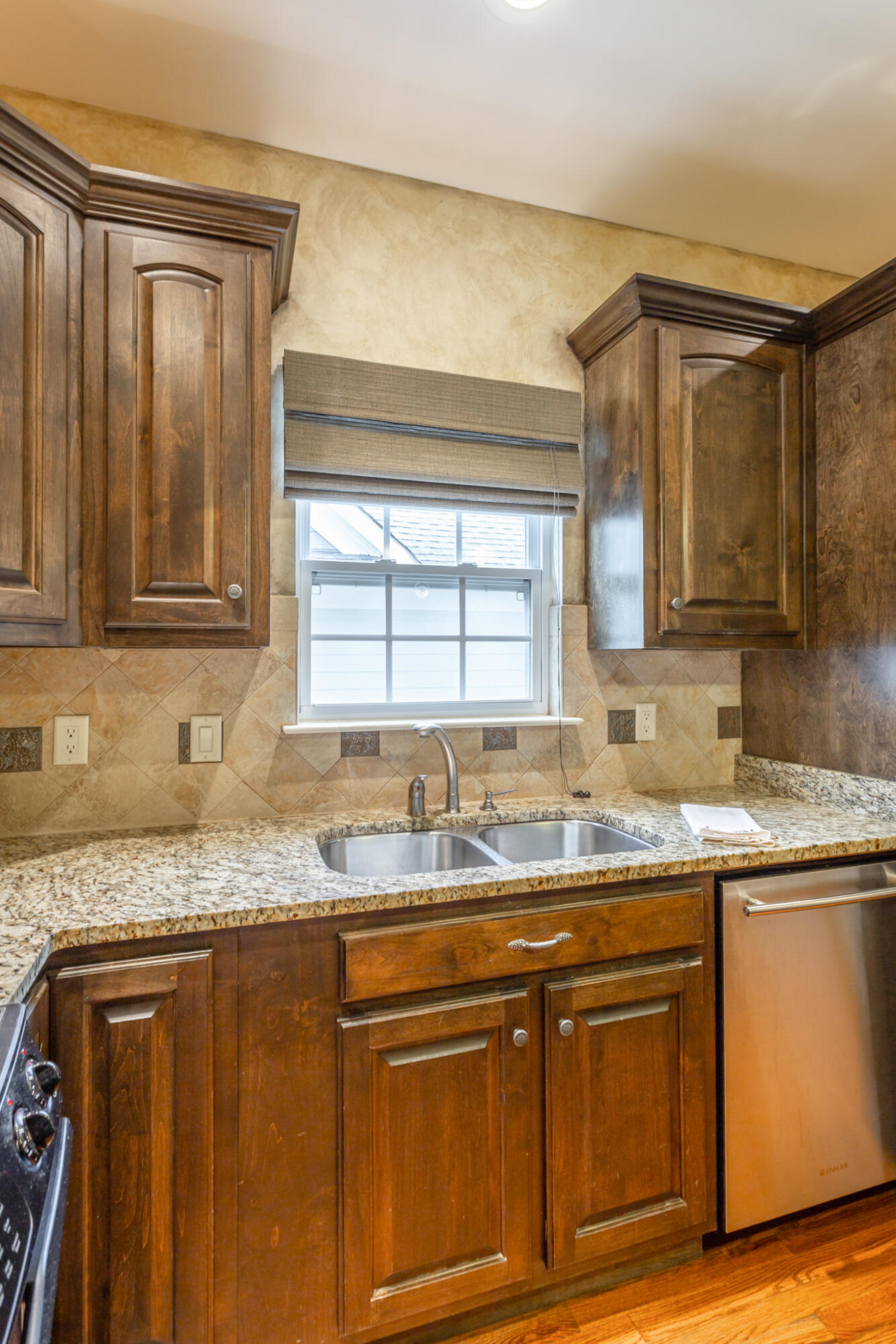 1046 Restoration Drive Chattanooga, TN 37421 - Photo 12 of 61 Jenn Air Dishwasher