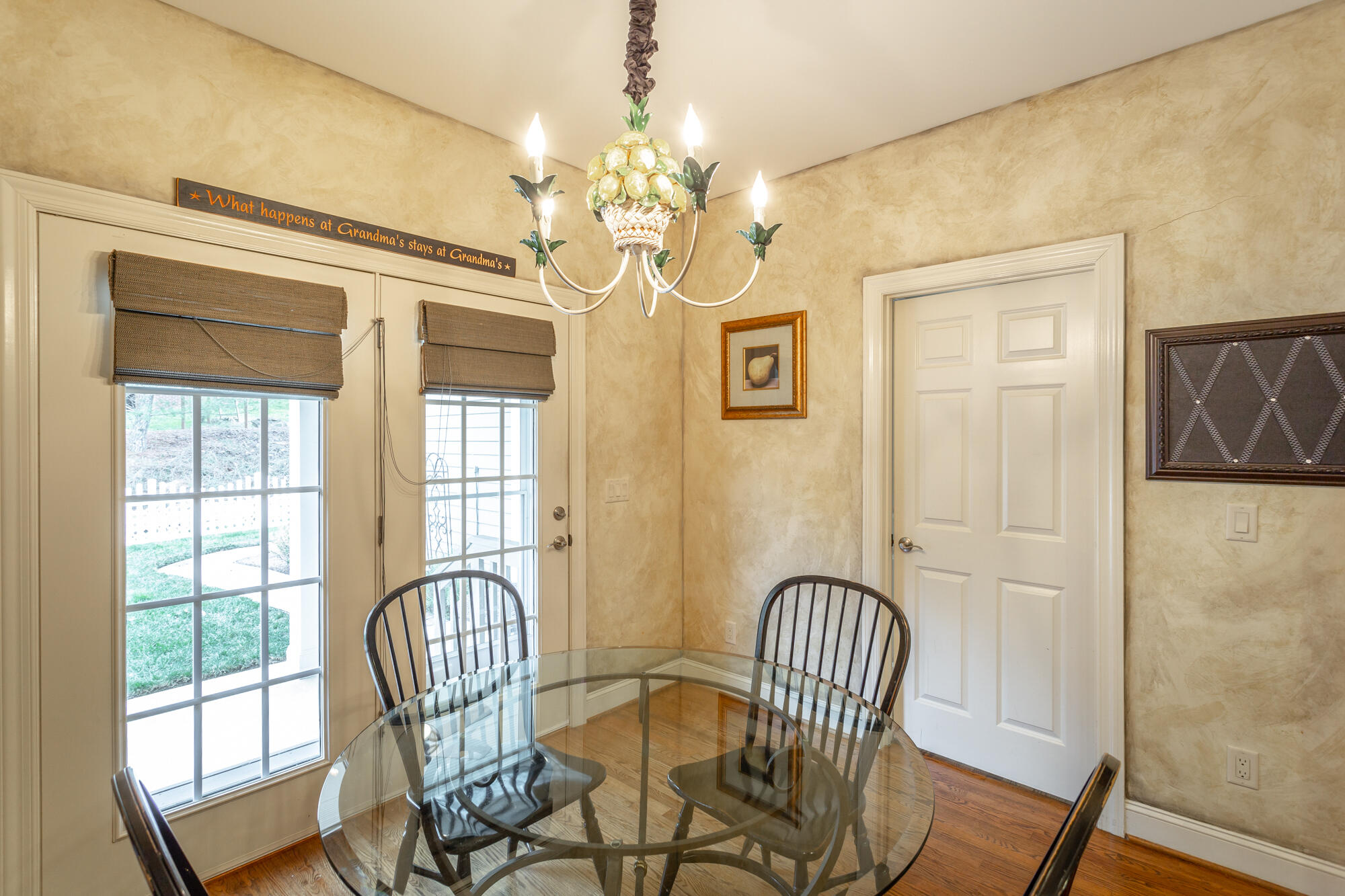 1046 Restoration Drive Chattanooga, TN 37421 - Photo 14 of 61 Breakfast Opens to Patio