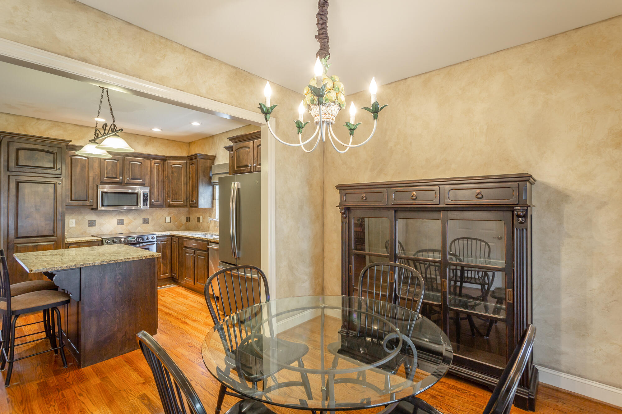 1046 Restoration Drive Chattanooga, TN 37421 - Photo 15 of 61 Breakfast Area