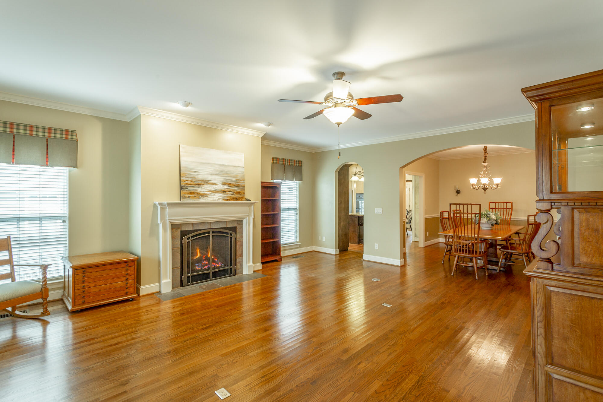 1046 Restoration Drive Chattanooga, TN 37421 - Photo 21 of 61 Gleaming Hardwoods