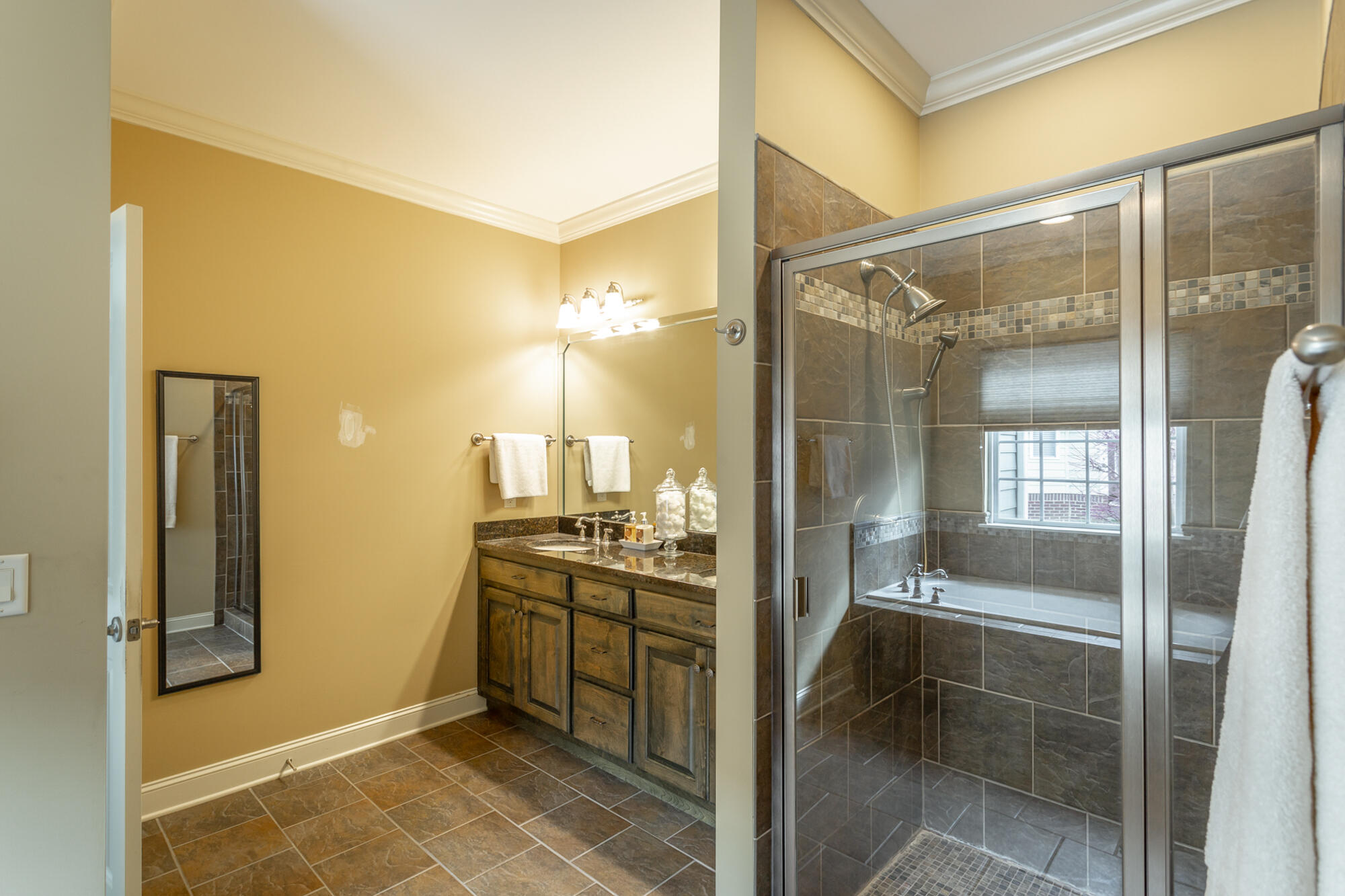 1046 Restoration Drive Chattanooga, TN 37421 - Photo 33 of 61 Master Bath