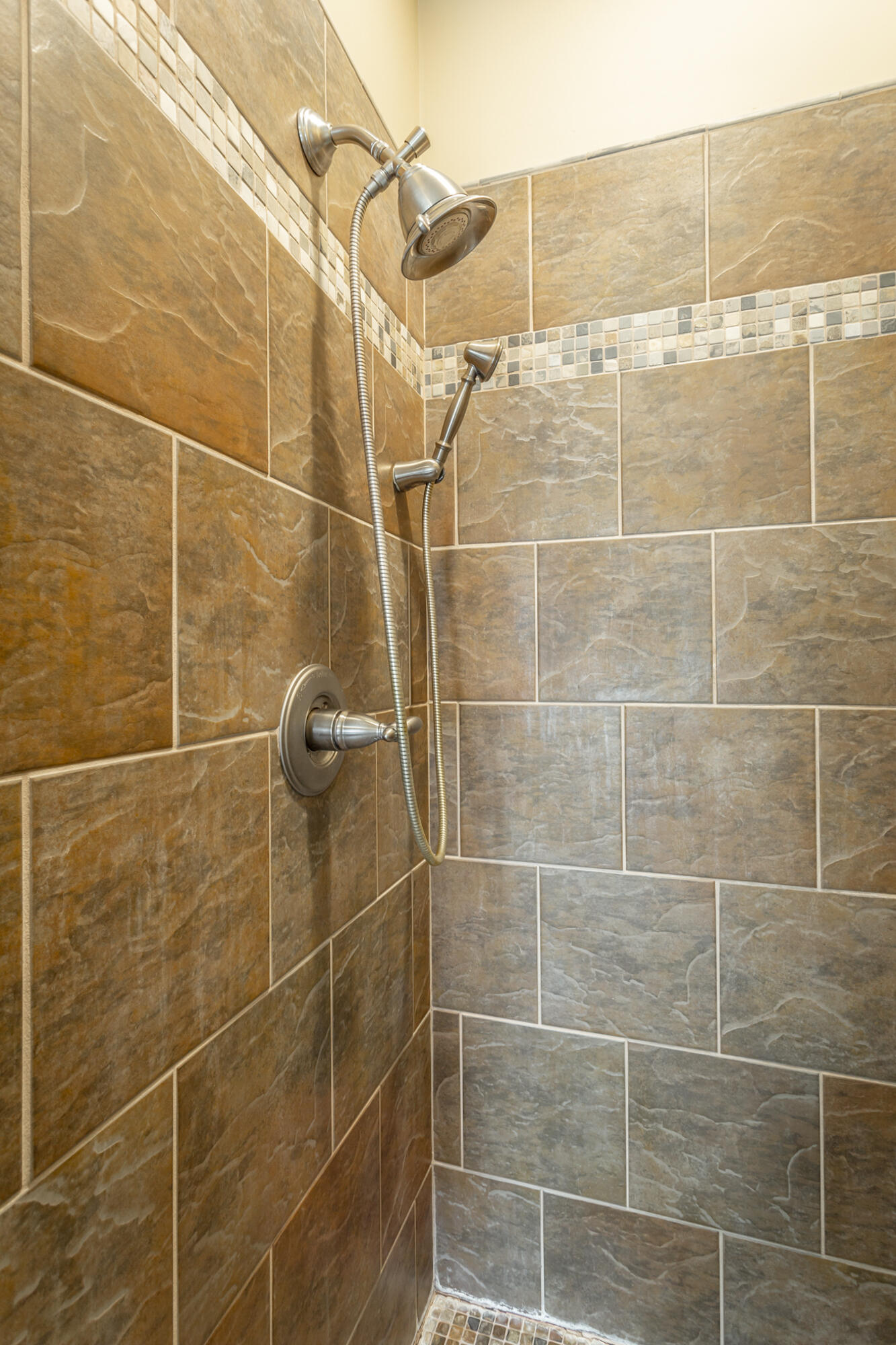 1046 Restoration Drive Chattanooga, TN 37421 - Photo 34 of 61 Master Shower