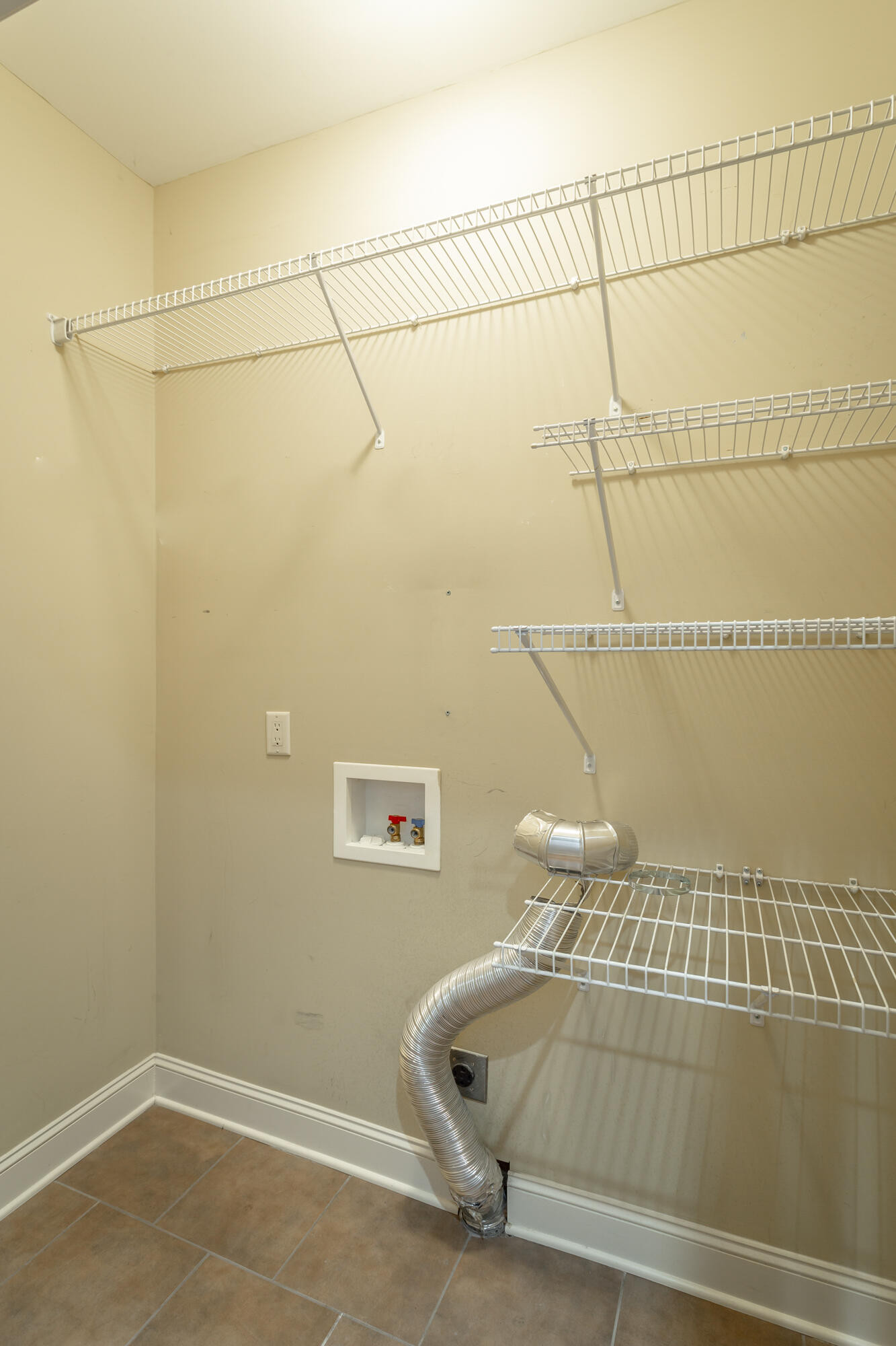 1046 Restoration Drive Chattanooga, TN 37421 - Photo 46 of 61 Laundry Closet