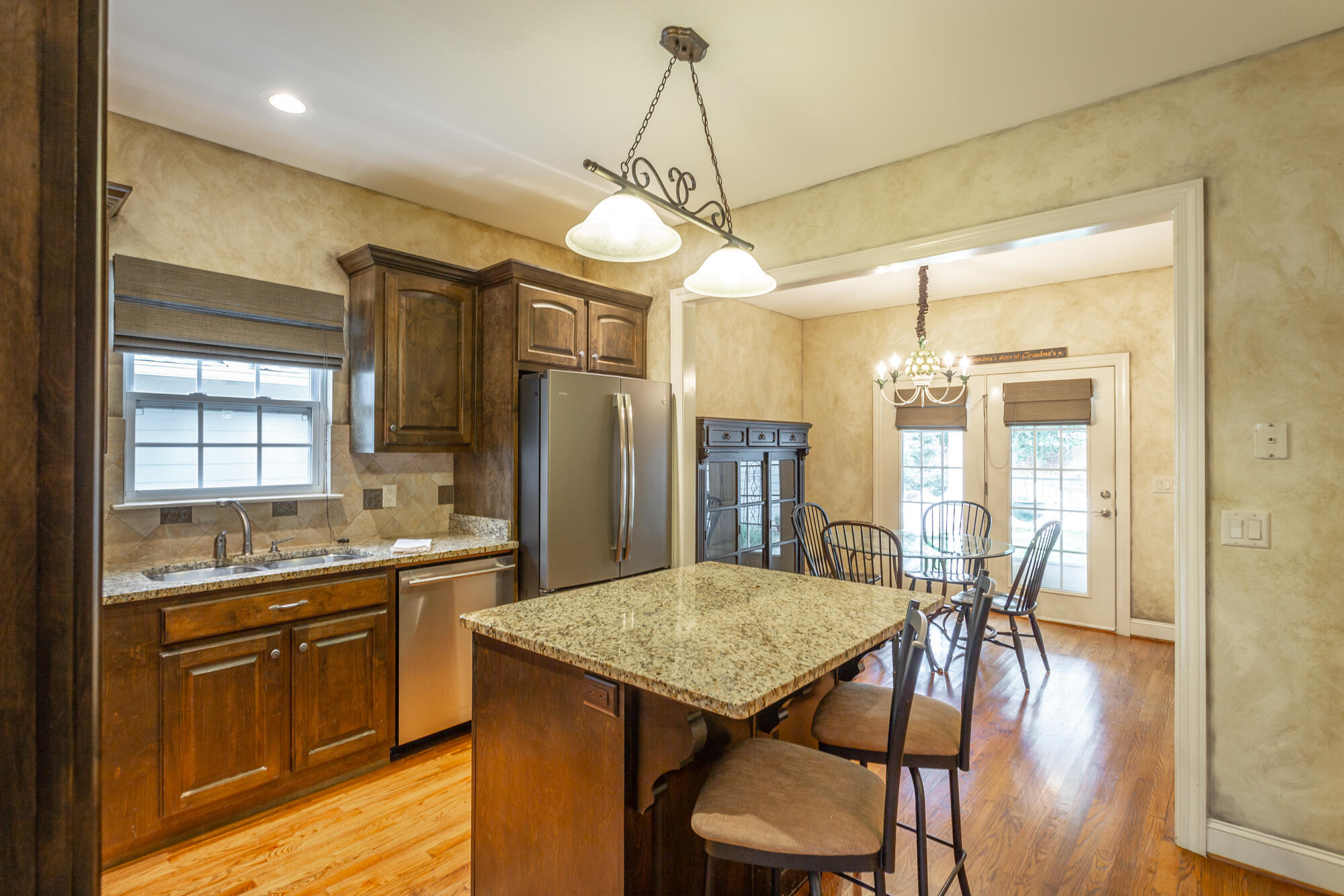 1046 Restoration Drive Chattanooga, TN 37421 - Photo 5 of 61 Opens To Breakfast