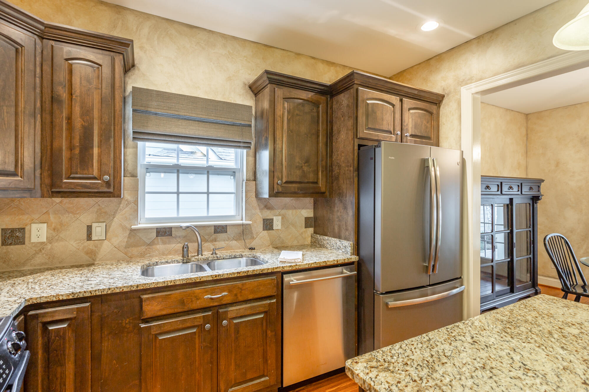 1046 Restoration Drive Chattanooga, TN 37421 - Photo 9 of 61 Open to Breakfast