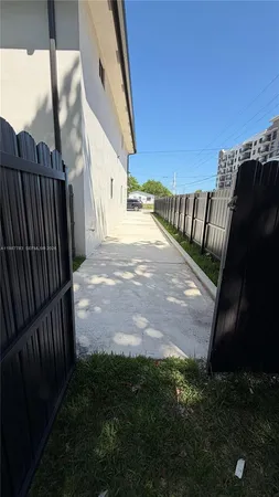 $5,500 | 102 Pl Sw 18340, Miami, FL 33157