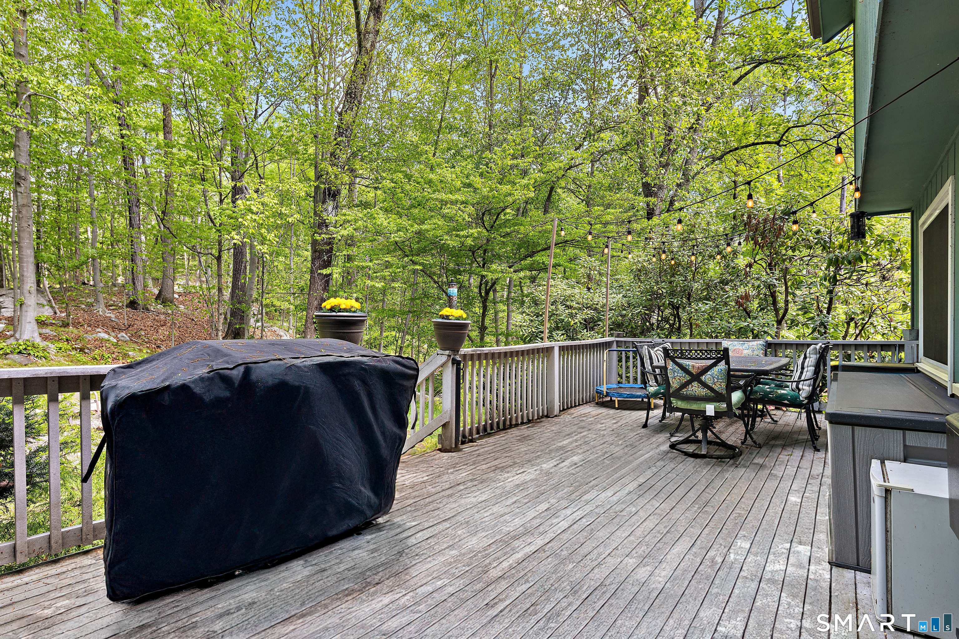 421 Chestnut Hill Road Stamford, CT 06903 - Photo 24 of 32 Gallery Image 24