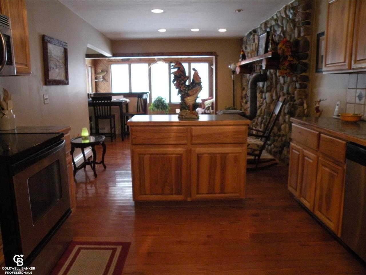 4869 Stoney Creek Road Avoca, MI 48006 - Photo 6 of 28 31337641-5.JPG