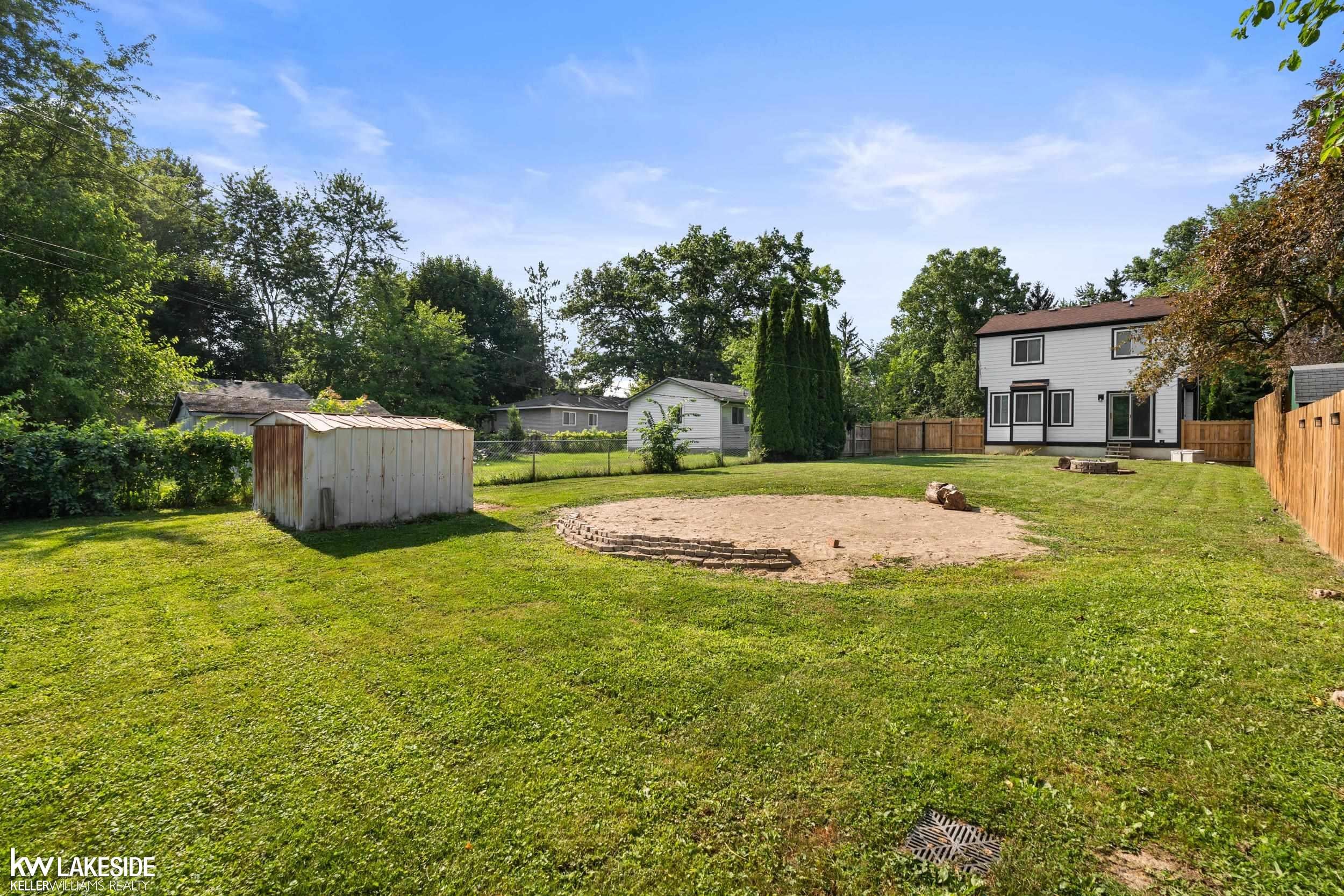 758 Miller Road Lake Orion, MI 48362 - Photo 31 of 33 Gallery Image 31