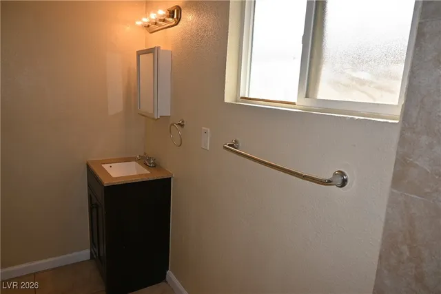 $900 | 320 North 16th Street, Unit 1, Las Vegas, NV 89101