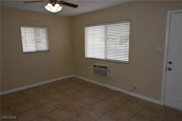 $900 | 320 North 16th Street, Unit 1, Las Vegas, NV 89101