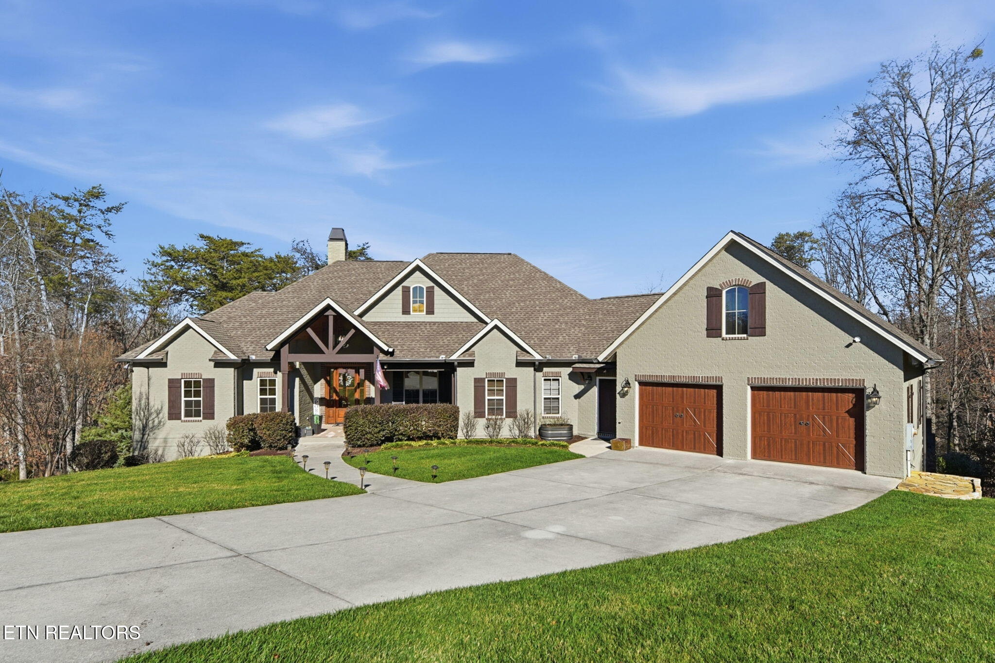 2328 Mystic Ridge Road Knoxville, TN 37922 - Photo 3 of 47 2-web-or-mls-MstcRdg2328 (5)
