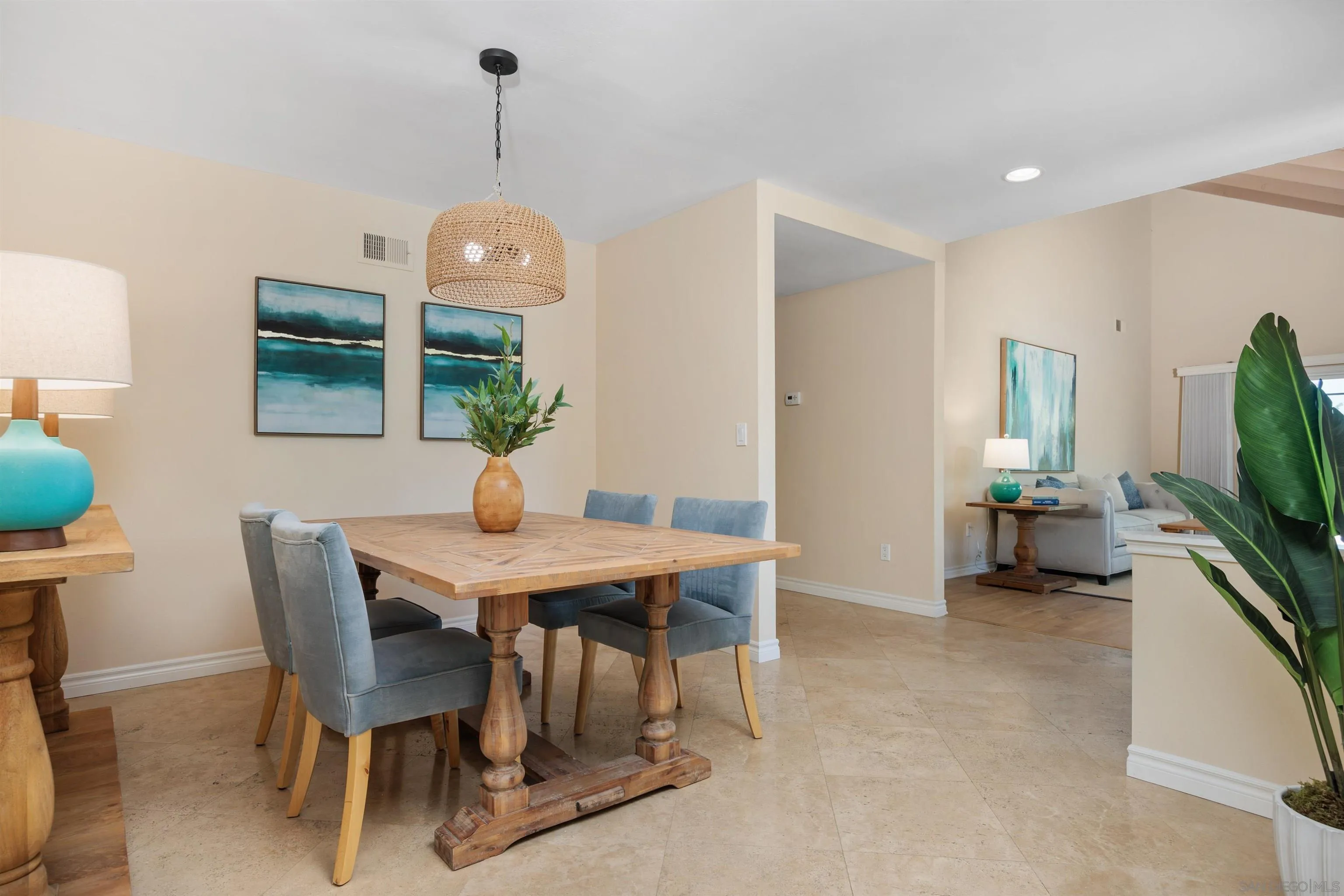 1728 Burgundy Road Encinitas, CA 92024 - Photo 11 of 36