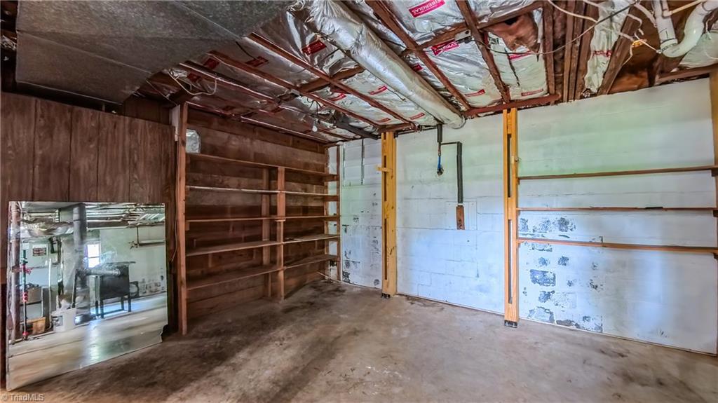 368 Shady Grove Road Eden, NC 27288 - Photo 27 of 32 Gallery Image 27
