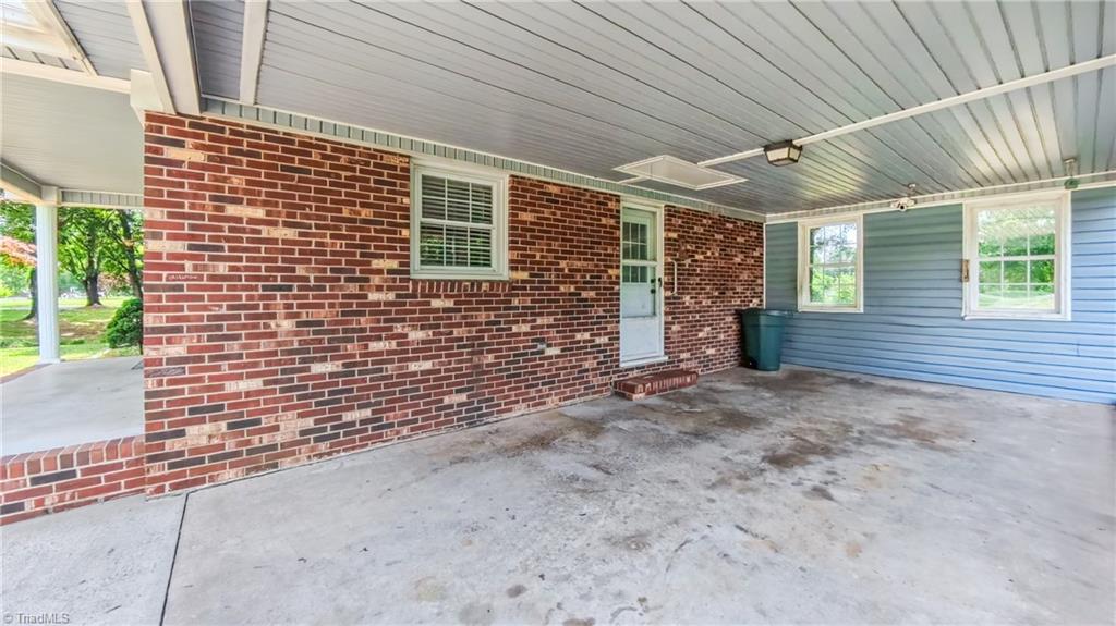 368 Shady Grove Road Eden, NC 27288 - Photo 3 of 32 Gallery Image 3