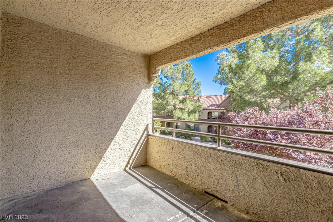 2200 South Fort Apache Road, Unit 2131 Las Vegas, NV 89117 - Photo 25 of 34