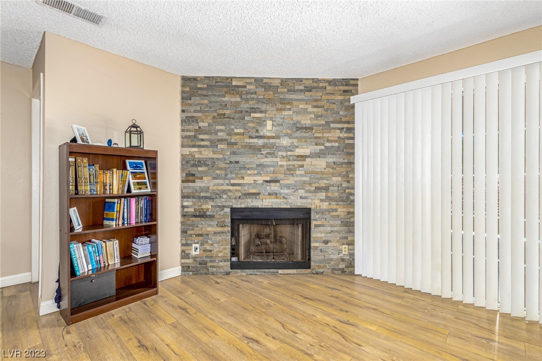 2200 South Fort Apache Road, Unit 2131 Las Vegas, NV 89117 - Photo 4 of 34