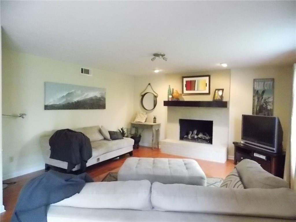 8537 Promontory Road Indianapolis, IN 46236 - Photo 10 of 23 Gallery Image 10