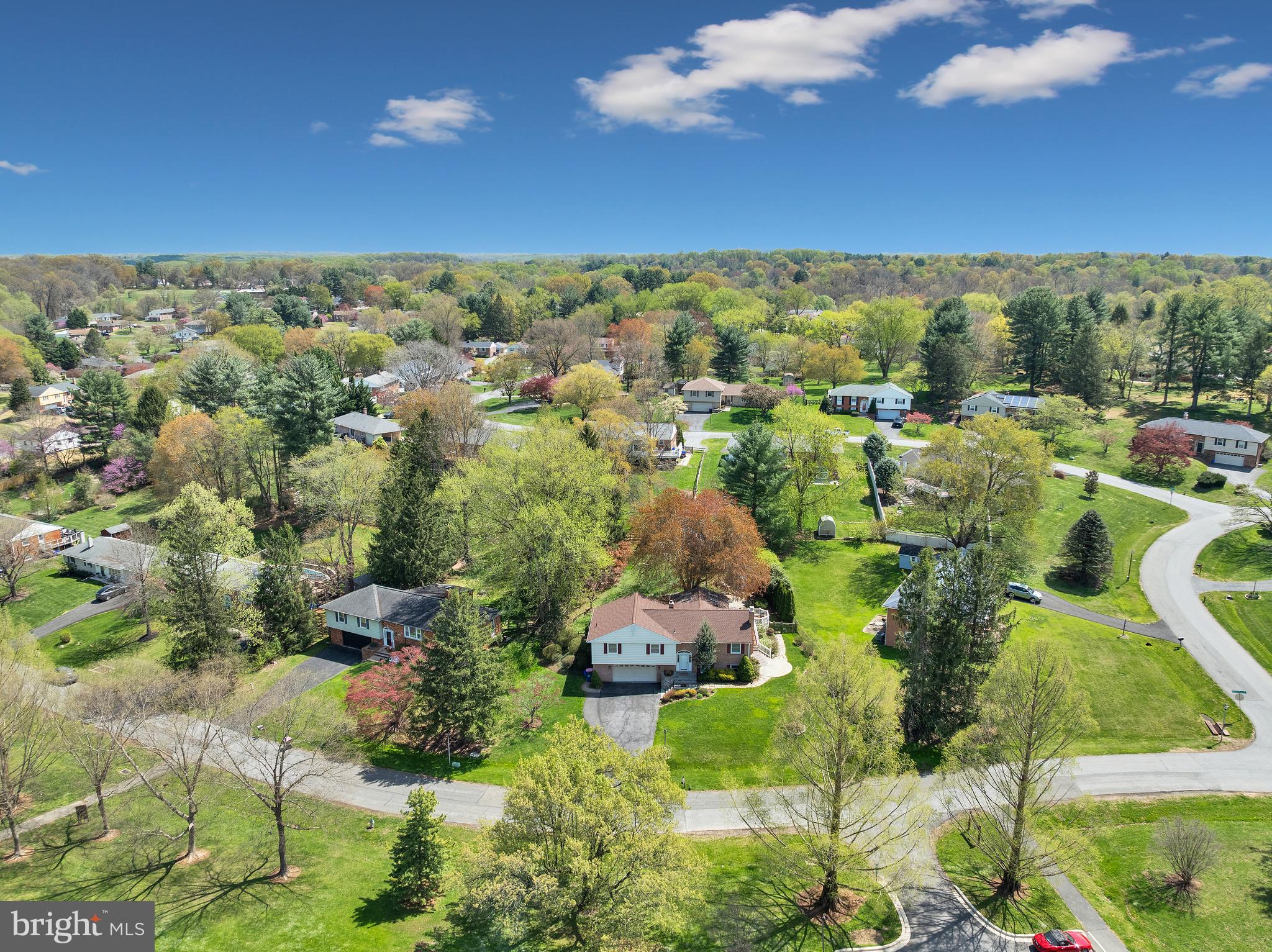 19605 Charline Manor Road Olney, MD 20832 - Photo 35 of 54 an aerial view of multiple house