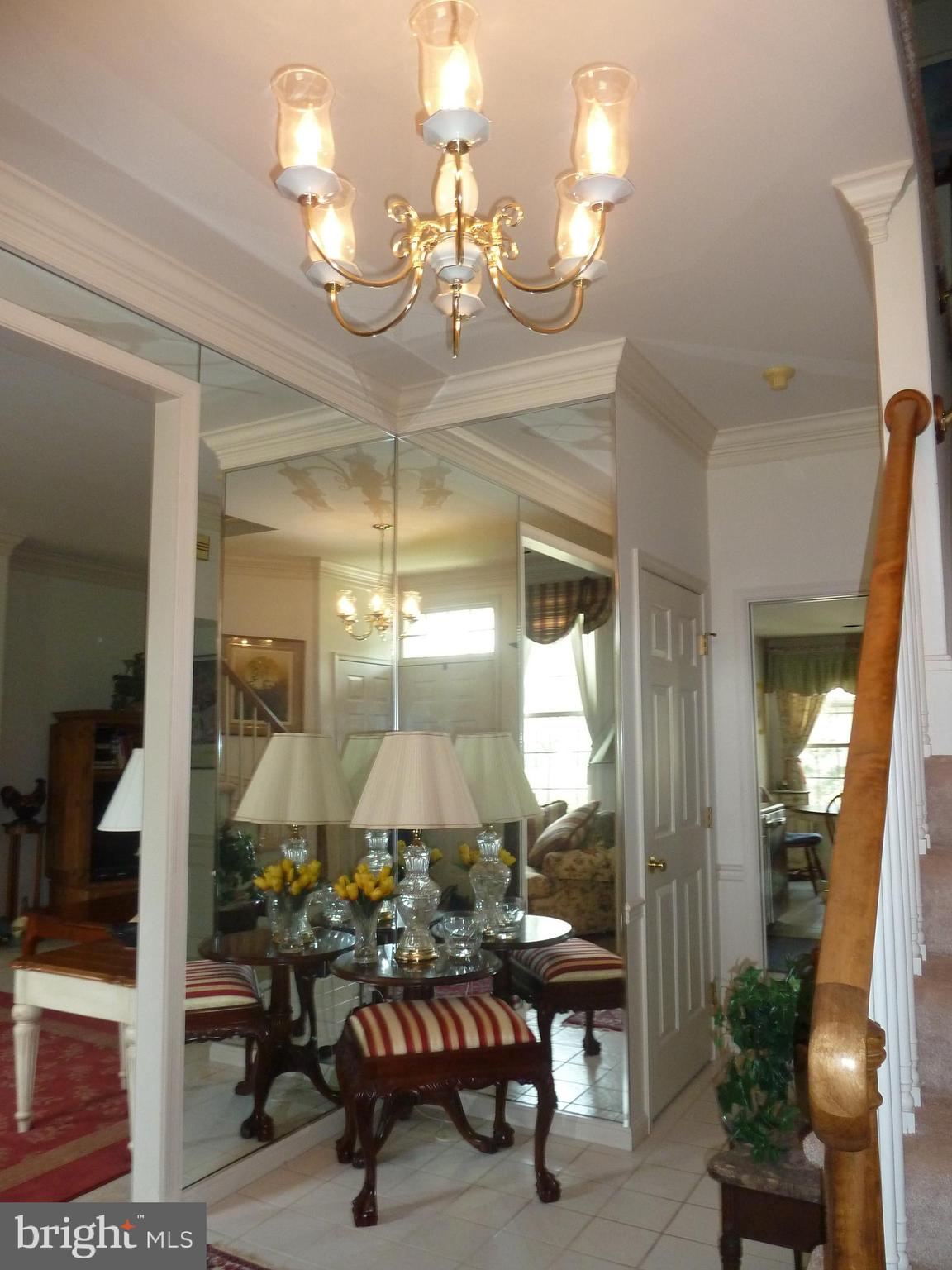 55 Devonshire Square Mechanicsburg, PA 17050 - Photo 2 of 31