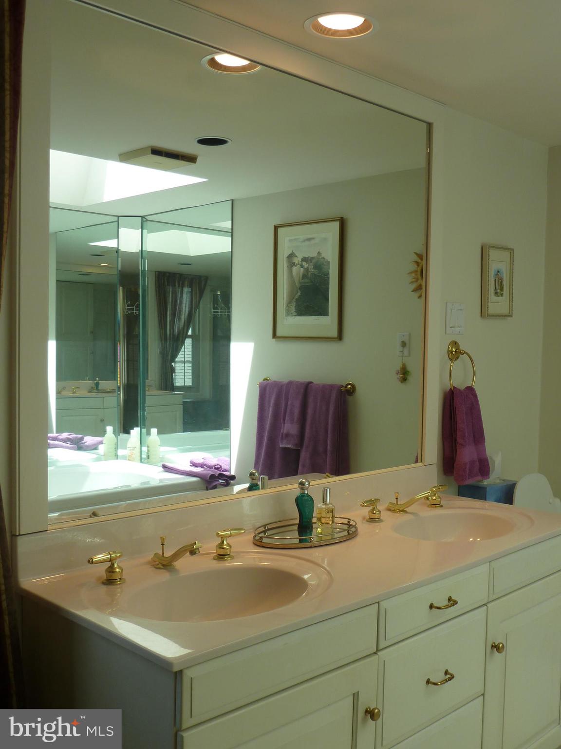 55 Devonshire Square Mechanicsburg, PA 17050 - Photo 23 of 31