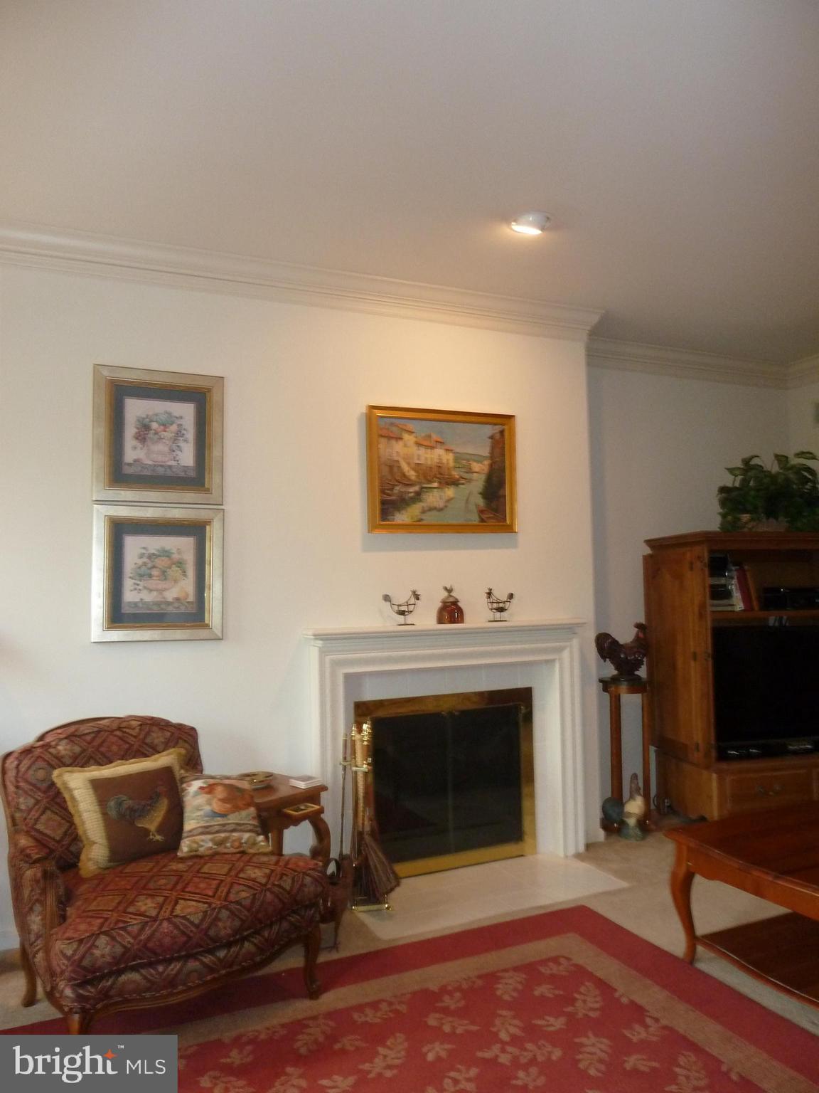 55 Devonshire Square Mechanicsburg, PA 17050 - Photo 4 of 31