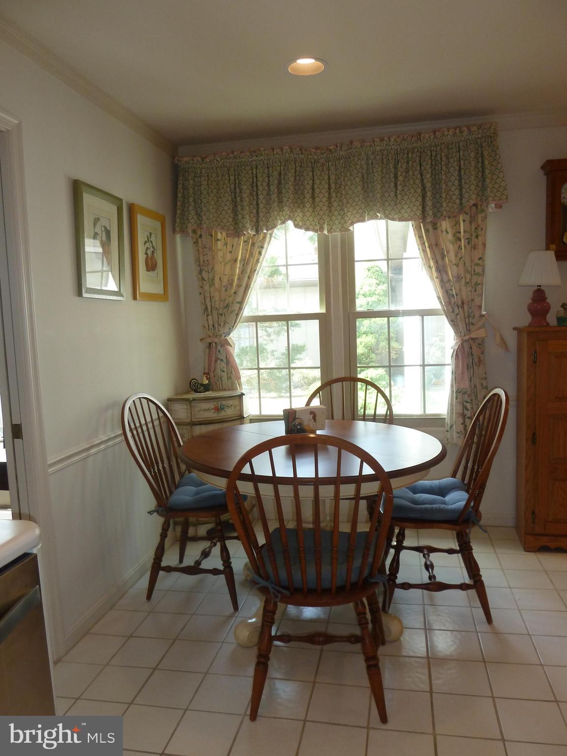 55 Devonshire Square Mechanicsburg, PA 17050 - Photo 9 of 31