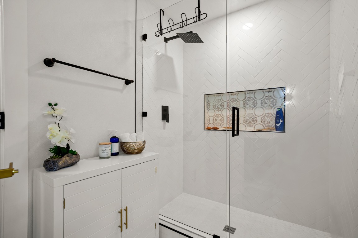 3904 Highland Drive Austin, TX 78734 - Photo 27 of 37 Bathroom with a shower stall