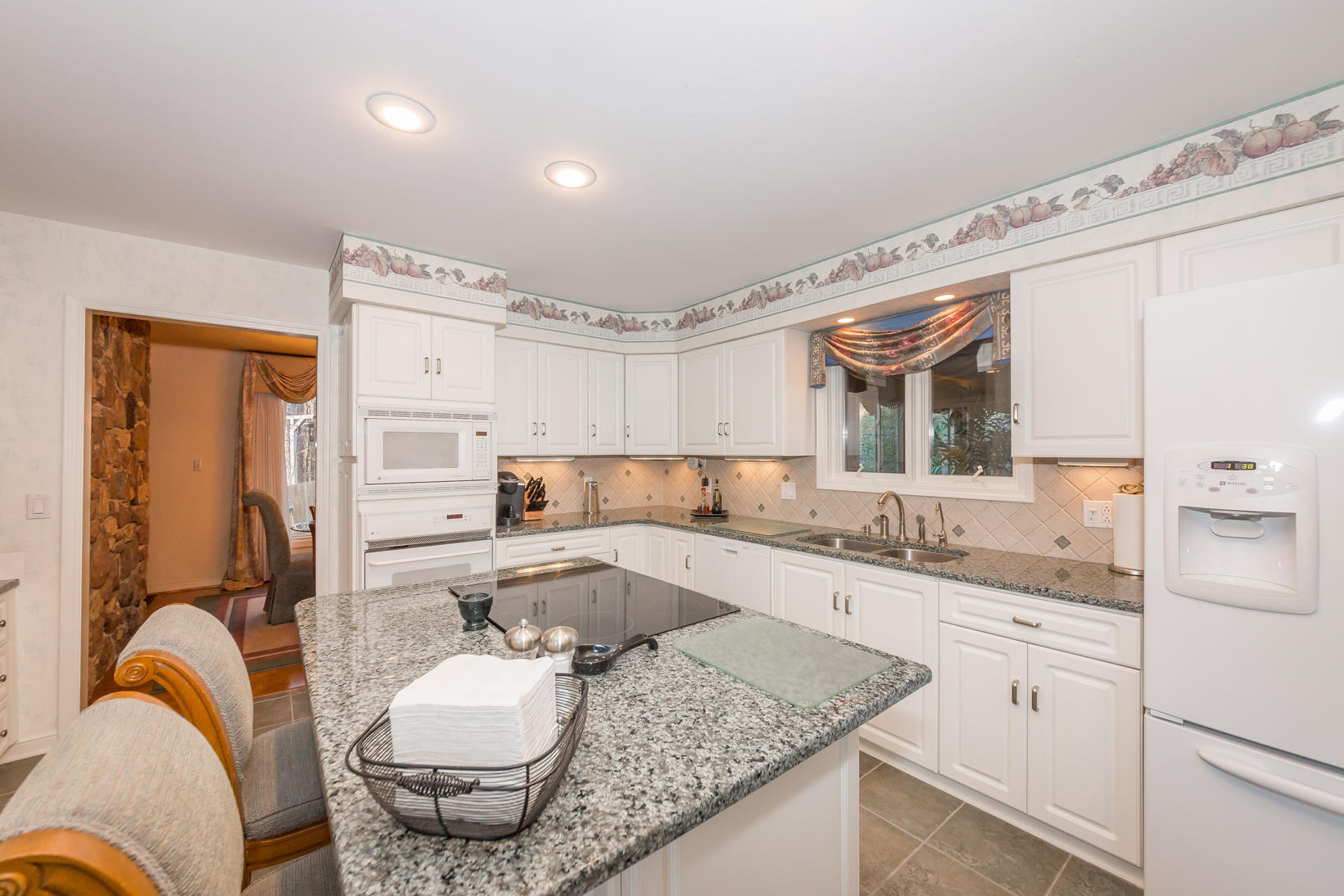 5384 Willow Spring Road Roanoke, VA 24018 - Photo 11 of 48 Kitchen