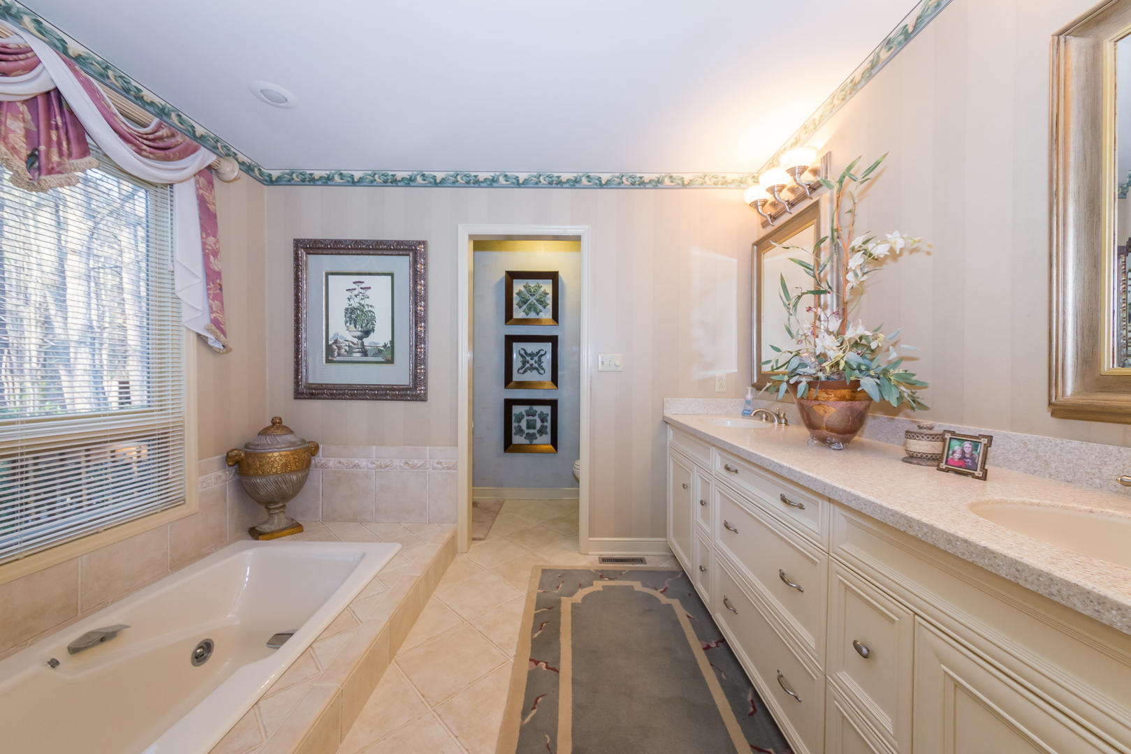 5384 Willow Spring Road Roanoke, VA 24018 - Photo 20 of 48 Master Bath