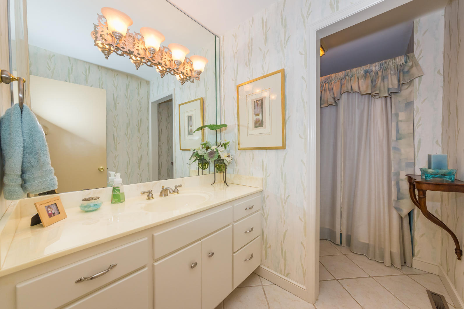 5384 Willow Spring Road Roanoke, VA 24018 - Photo 25 of 48 Entry Level Full Bath