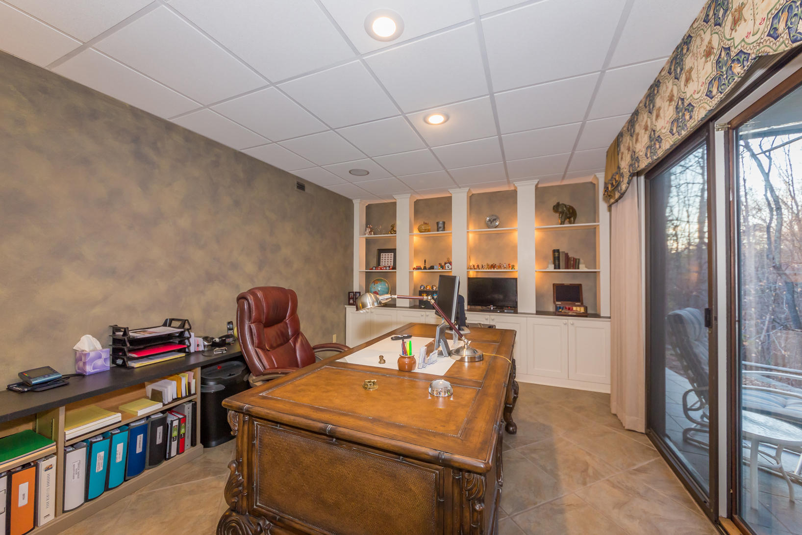 5384 Willow Spring Road Roanoke, VA 24018 - Photo 29 of 48 Office