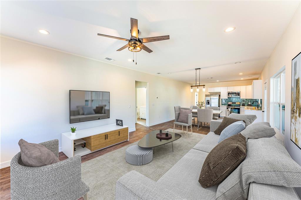 2380 Beverly Drive Paris, TX 75460 - Photo 3 of 15