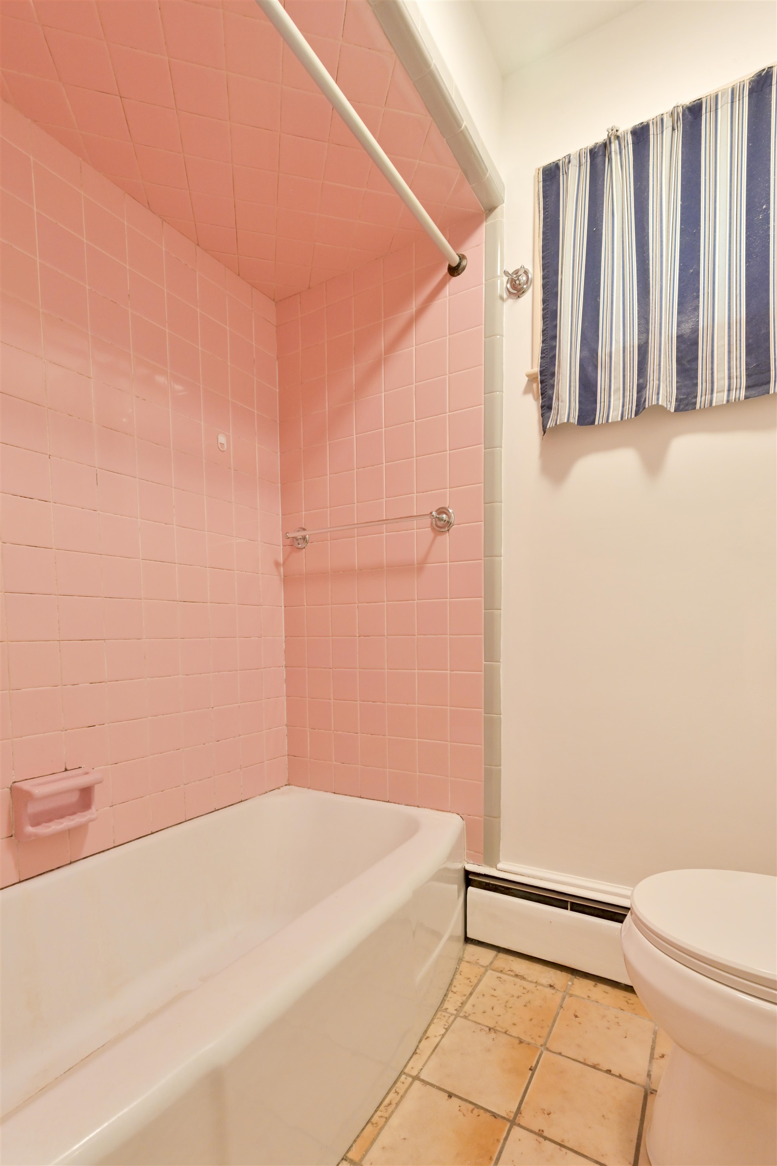 55 Epping Street Raymond, NH 03077 - Photo 25 of 50