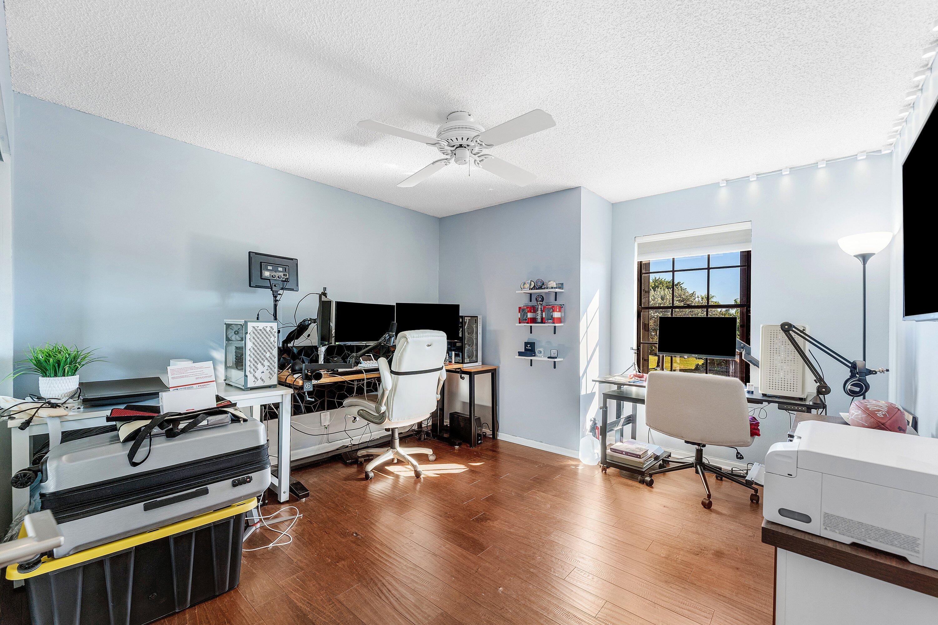 19931 Villa Lante Place Boca Raton, FL 33434 - Photo 21 of 47 a workspace with furniture