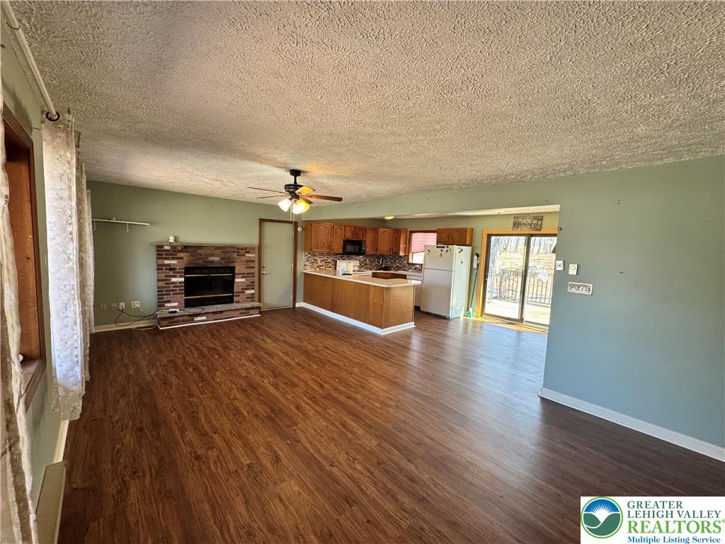 217 Bindale Road Tamiment, PA 18371 - Photo 2 of 21