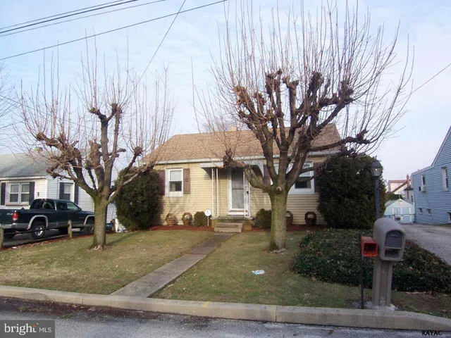 $189,000 | 855 Old Taxville Road, York, PA 17404