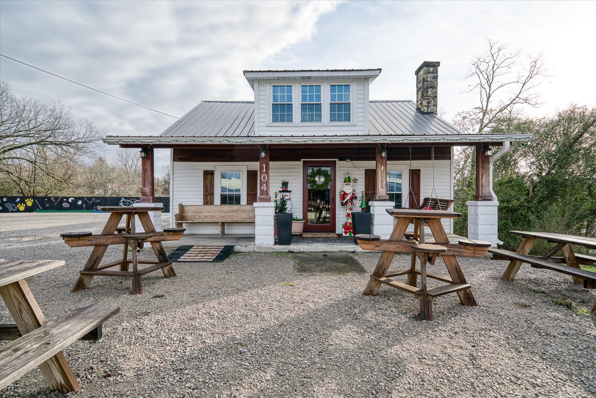 104 North Main Street Byrdstown, TN 38549 - Photo 1 of 33